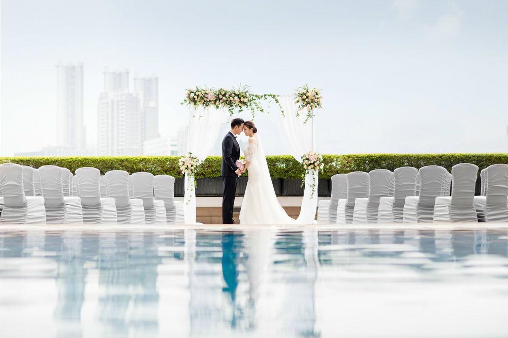 China Hotel Guangzhou - Subway Direct To Pazhou Exhibition Center, Free Shuttle During Canton Fair & Exhibitor Registration Counter Kültér fotó Wedding at the pool