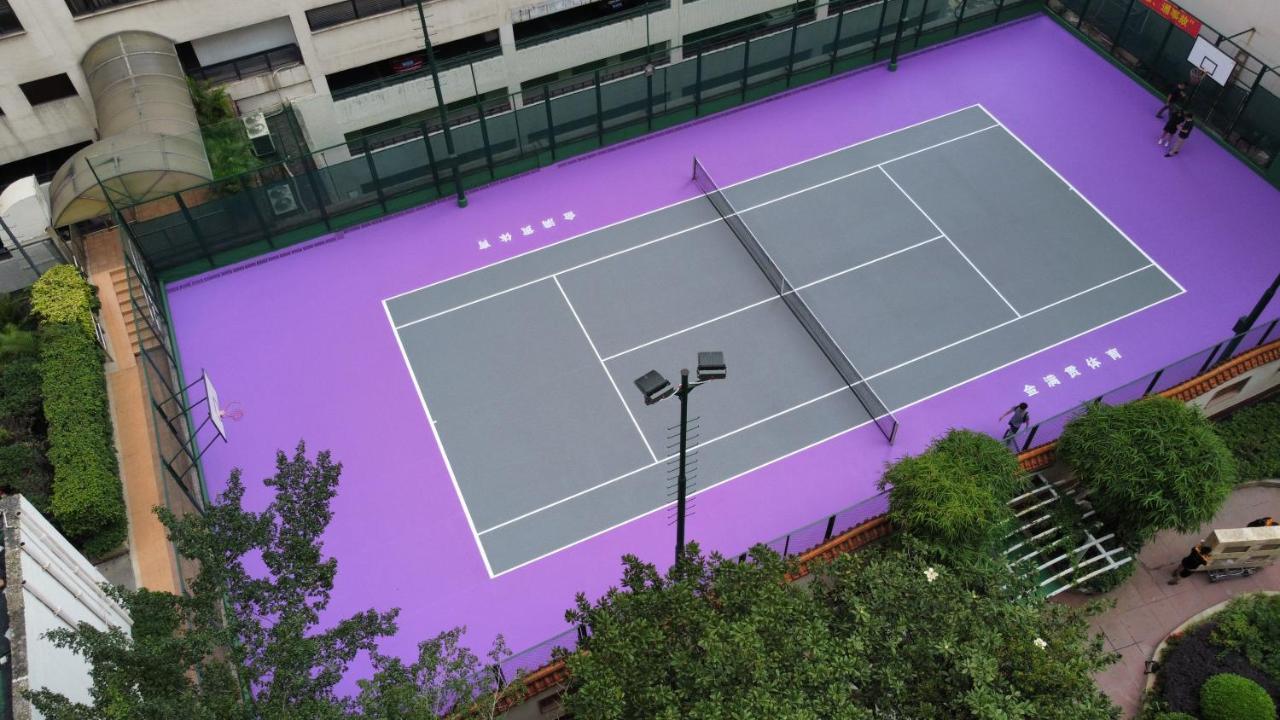 China Hotel Guangzhou - Subway Direct To Pazhou Exhibition Center, Free Shuttle During Canton Fair & Exhibitor Registration Counter Kültér fotó Tennis court at the school