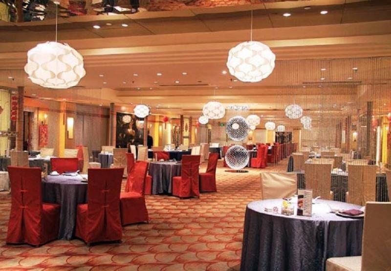 China Hotel Guangzhou - Subway Direct To Pazhou Exhibition Center, Free Shuttle During Canton Fair & Exhibitor Registration Counter Étterem fotó The interior of the restaurant